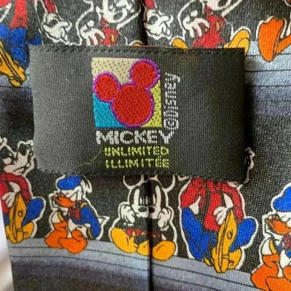 Disney Tie in 100% polyester, Mickey, Donald and Goofy - Picture 3 of 4